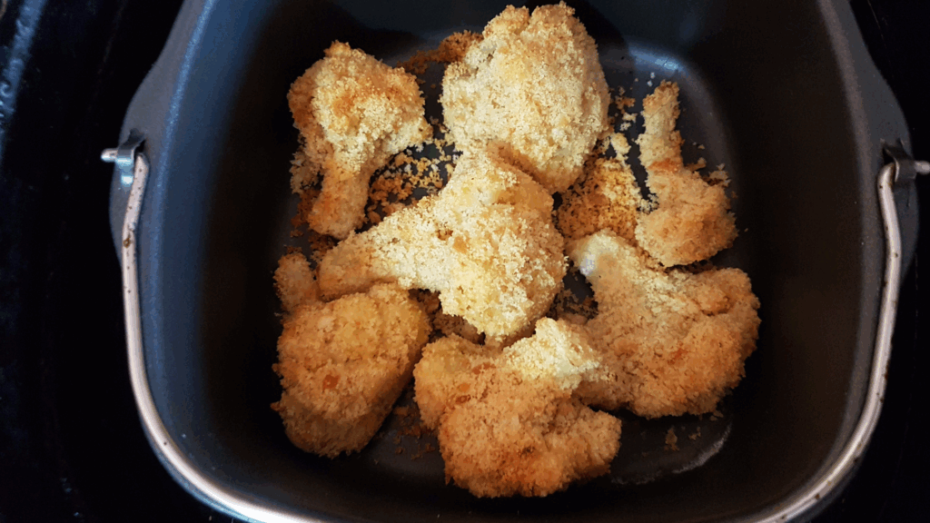 Bolinhos Crocantes de Couve-Flor na Airfryer com Molho Defumado de Alho 1 Bolinhos Crocantes de Couve-Flor na Airfryer com Molho Defumado de Alho